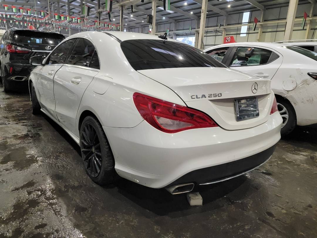 2014 MERCEDES BENZ CLA 250 — 194049 KM — Lot N034990 — Main - Marhaba Auctions Used Cars - Image 4