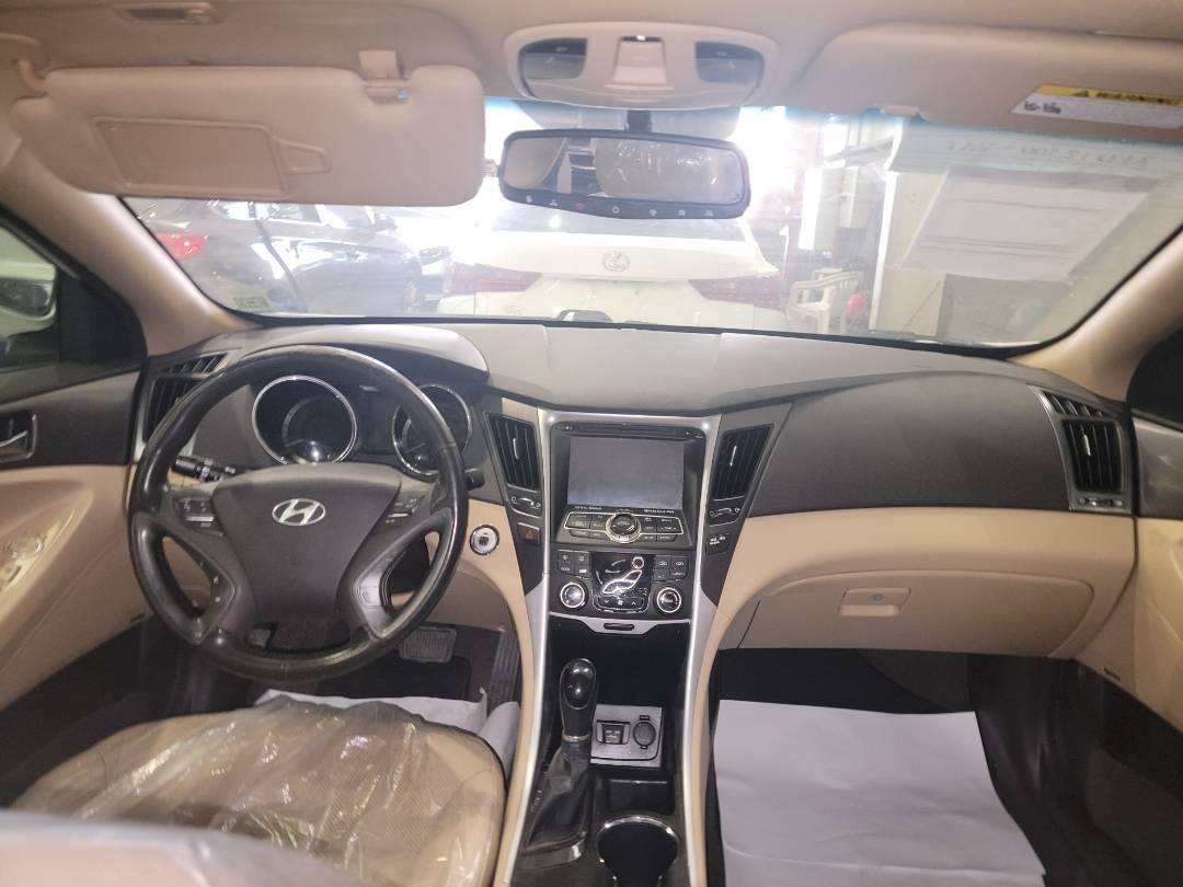 2014 HYUNDAI SONATA — 140913 Miles — Lot A103977 — Main - Marhaba Auctions Used Cars - Image 8