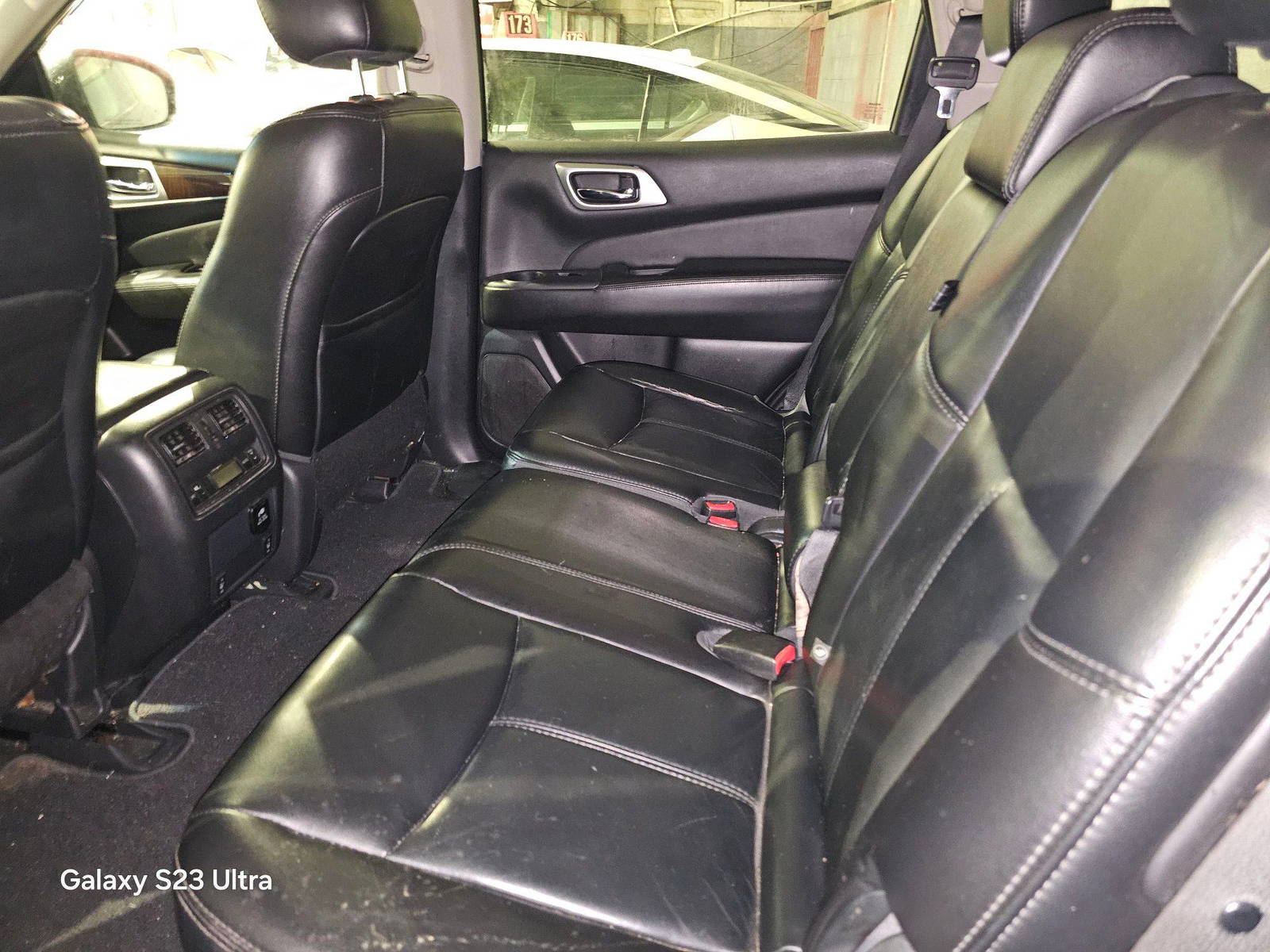 2015 NISSAN PATHFINDER — 191346 Miles — Lot M8FC693003 — Main - Marhaba Auctions Used Cars - Image 9