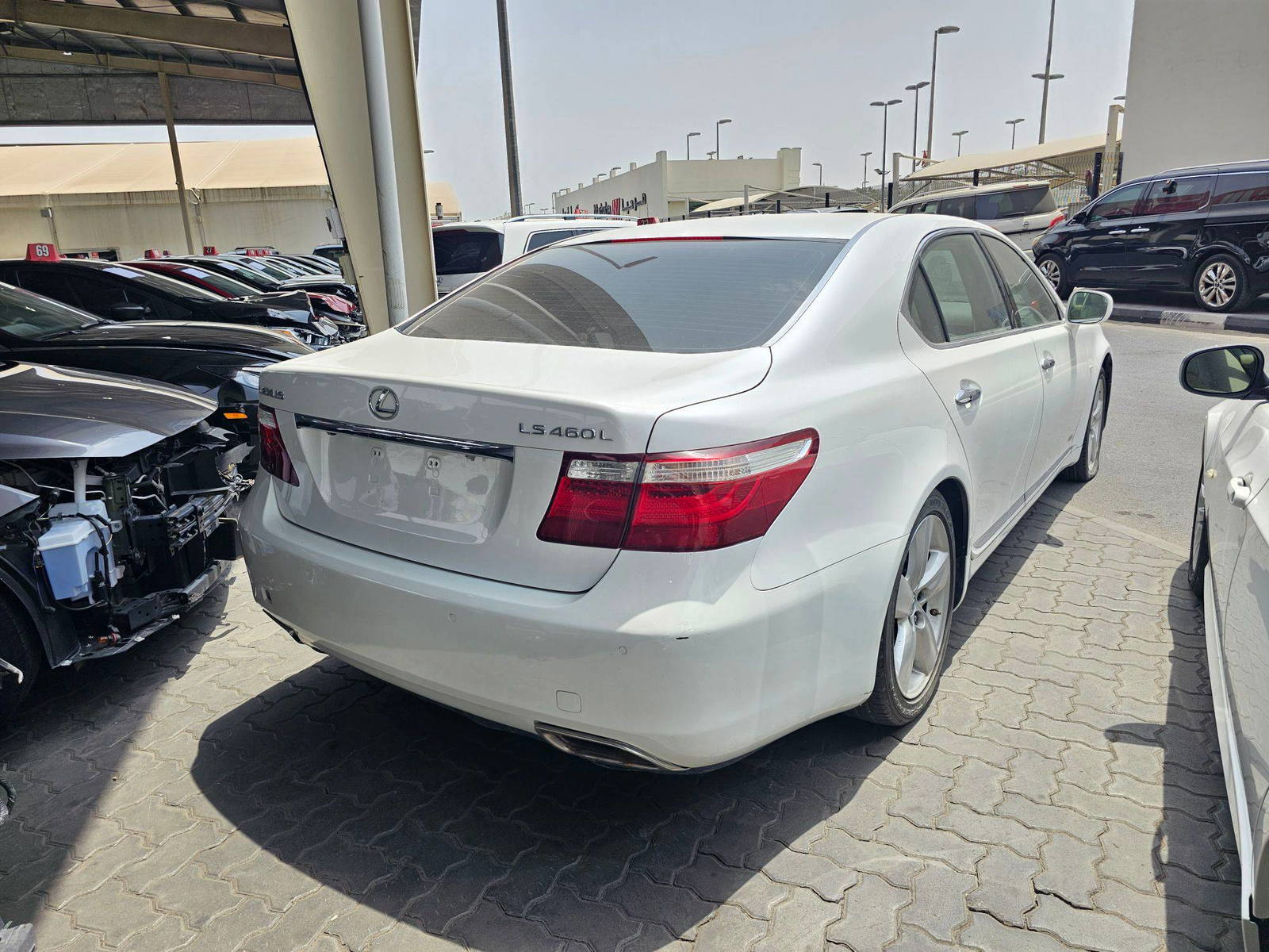 2008 LEXUS LS 460 — 243241 KM — Lot 585030680 — Main - Marhaba Auctions Used Cars - Image 5