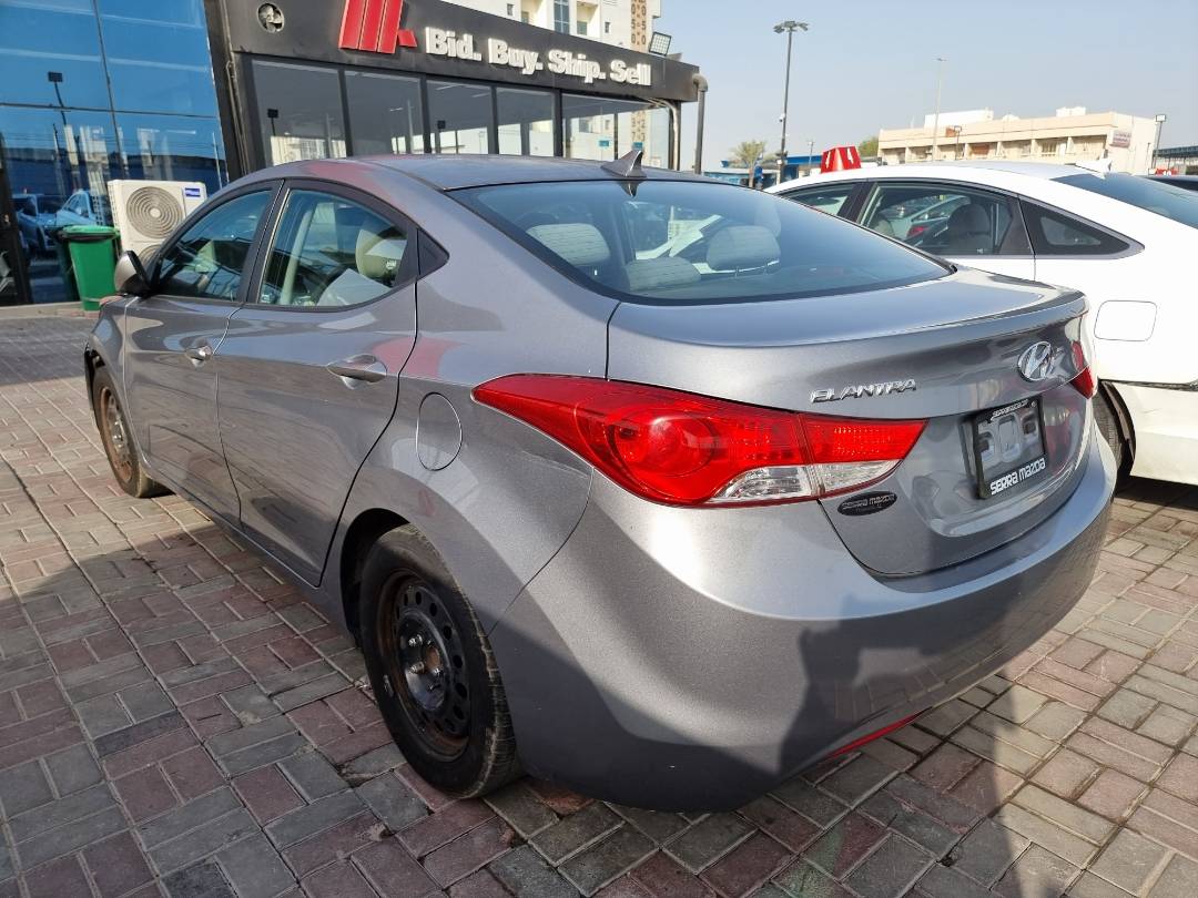 2012 HYUNDAI ELANTRA — 142899 Miles — Lot 215478 — Souq - Marhaba Auctions Used Cars - Image 4
