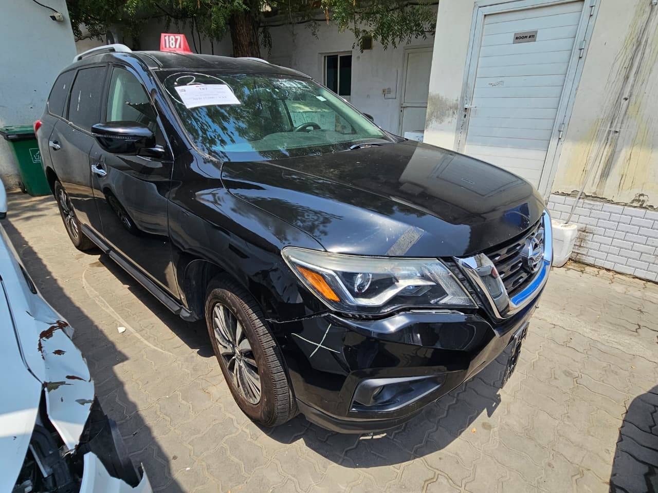 2017 NISSAN PATHFINDER — 160798 Miles — Lot 5HC666289 — Main - Marhaba Auctions Used Cars - Image 5
