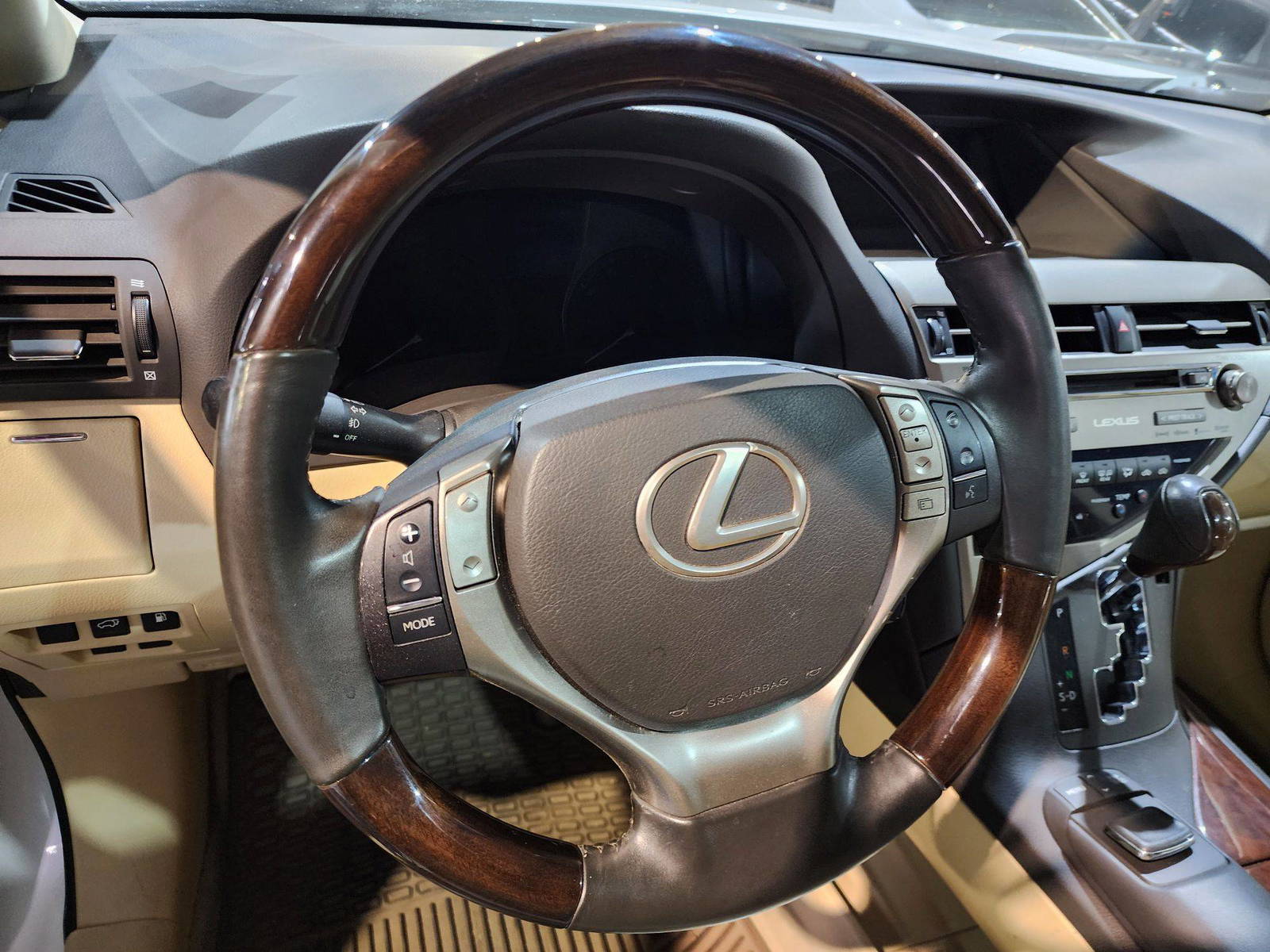 2015 LEXUS RX 350 — 135014 Miles — Lot 215487 — Al Quoz - Marhaba Auctions Used Cars - Image 11