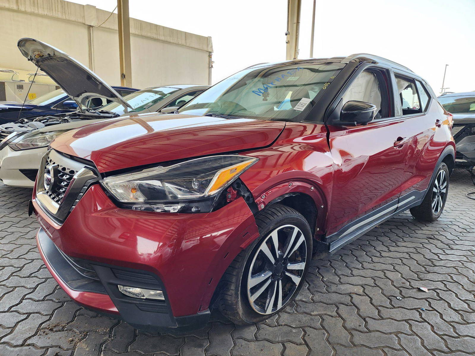 2018 NISSAN KICKS — 92027 KM — Lot 500312 — Souq - Marhaba Auctions Used Cars - Image 4