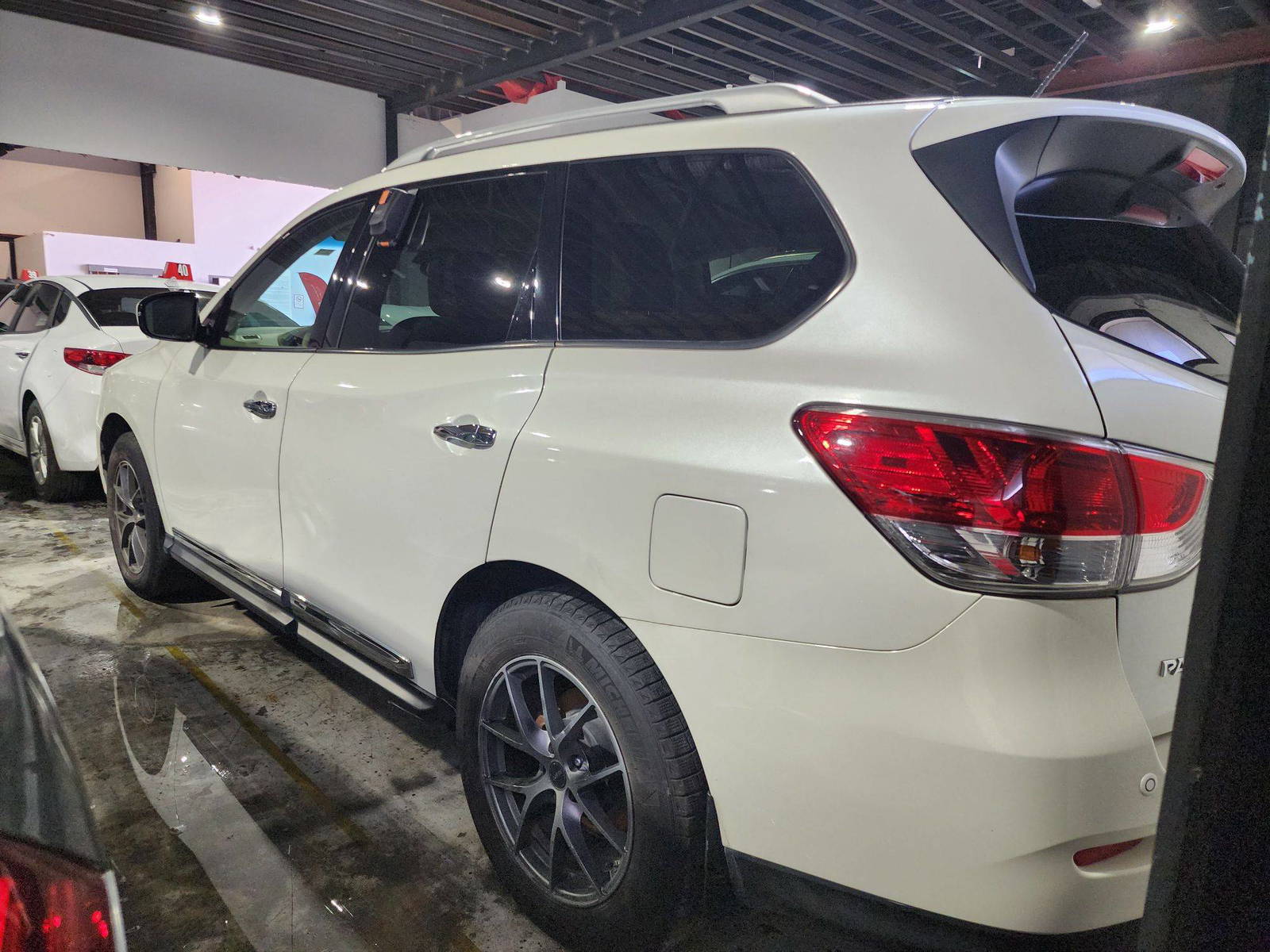 2015 NISSAN PATHFINDER — 245847 KM — Lot 12071802 — Al Quoz - Marhaba Auctions Used Cars - Image 6