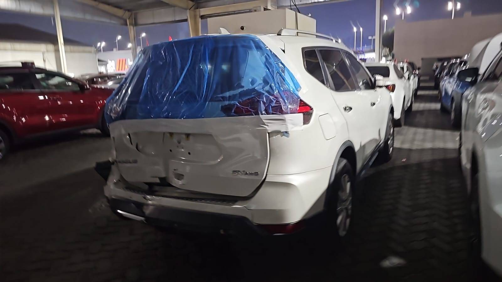 2017 NISSAN ROGUE — 119395 Miles — Lot 580420 — Souq - Marhaba Auctions Used Cars - Image 3
