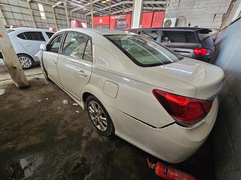 2011 TOYOTA AVALON at Marhaba Auctions