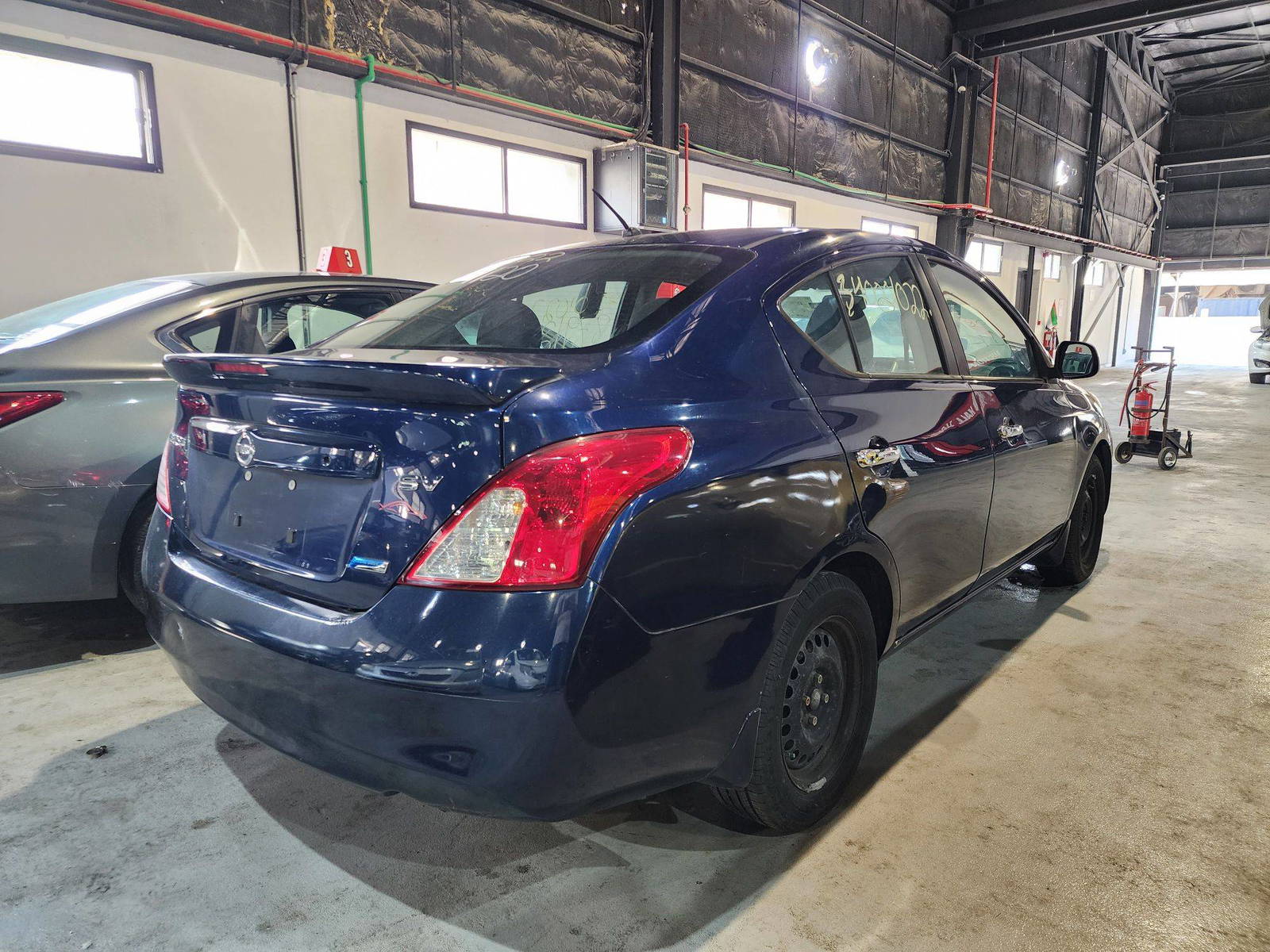 2013 NISSAN VERSA — 149297 Miles — Lot 79120 — Al Quoz - Marhaba Auctions Used Cars - Image 4