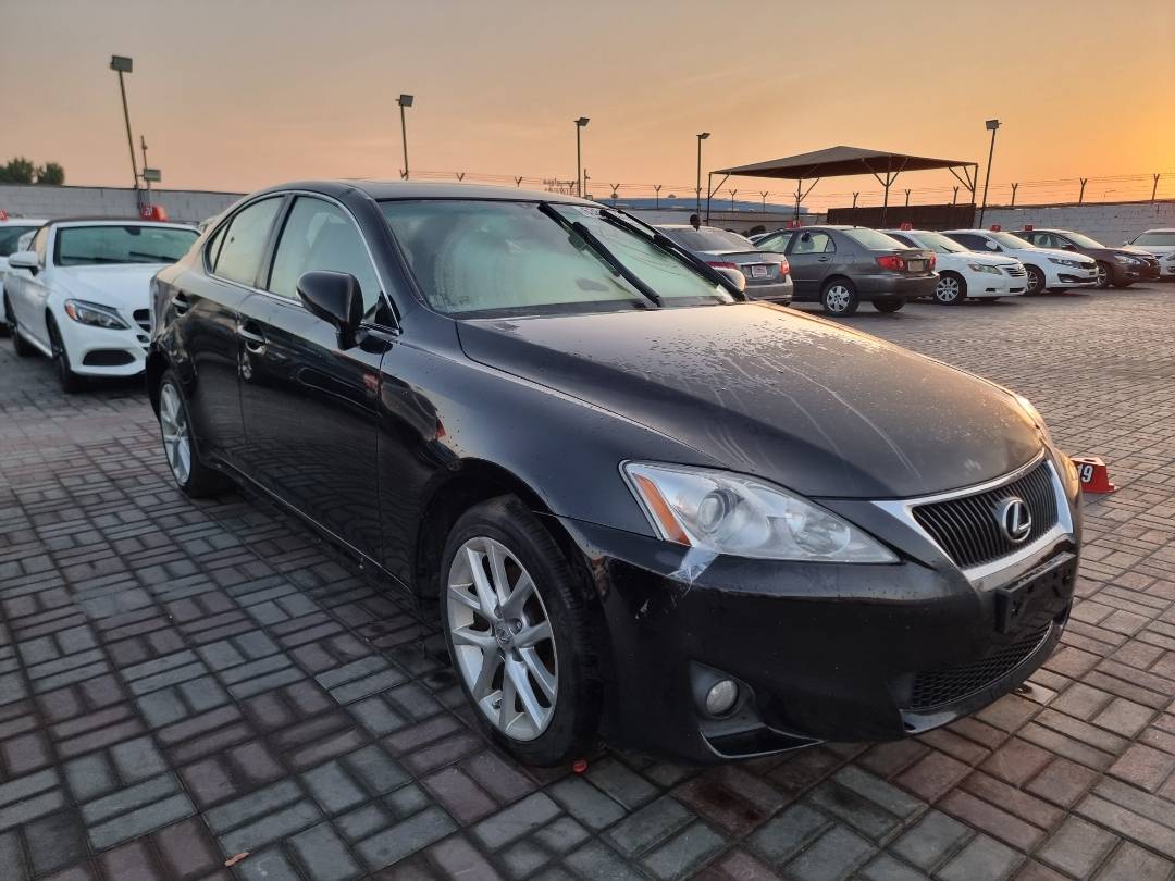 2011 LEXUS IS 250 — 187033 Miles — Lot 125478 — Souq - Marhaba Auctions Used Cars - Image 3