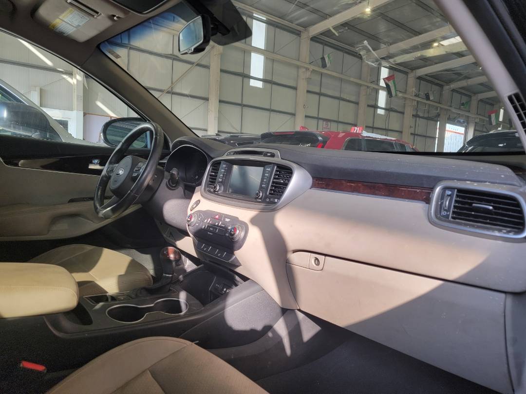 2017 KIA SORENTO — 94859 Miles — Lot G337635 — Main - Marhaba Auctions Used Cars - Image 5