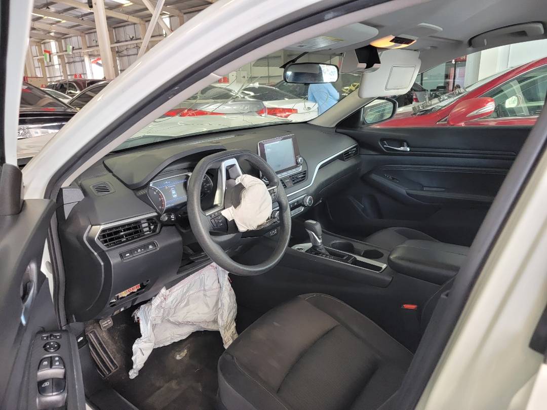 2019 NISSAN ALTIMA — 143981 Miles — Lot C237821 — Main - Marhaba Auctions Used Cars - Image 6