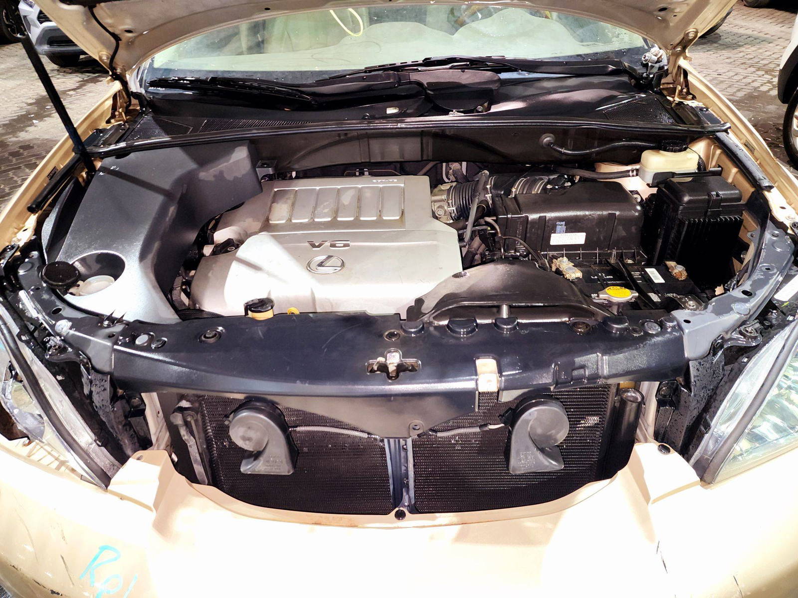2009 LEXUS RX 350 — 146509 Miles — Lot K31U69C106130 — Souq - Marhaba Auctions Used Cars - Image 12