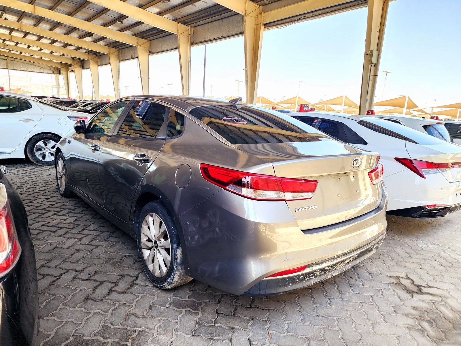 2017 KIA OPTIMA — 175028 Miles — Lot 41673312 — Souq - Marhaba Auctions Used Cars - Image 4