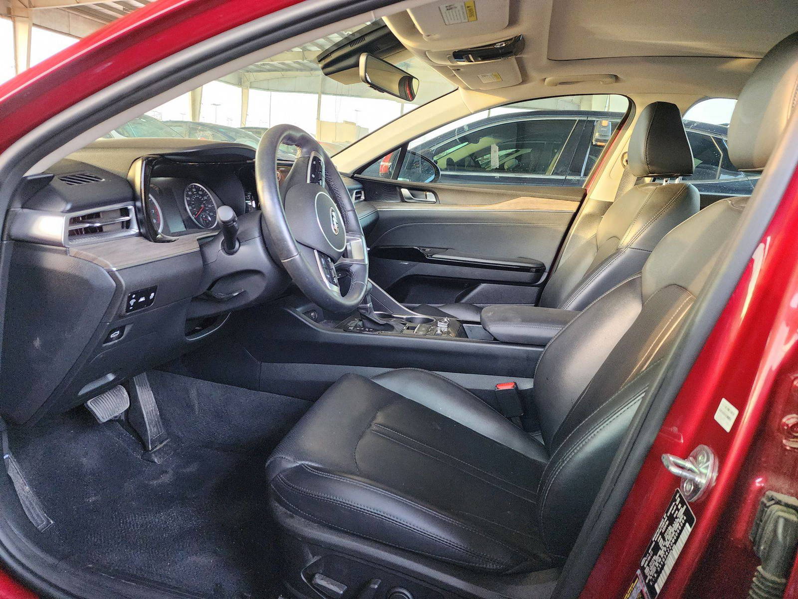 2021 KIA K5 — 47723 Miles — Lot 68364 — Souq - Marhaba Auctions Used Cars - Image 9