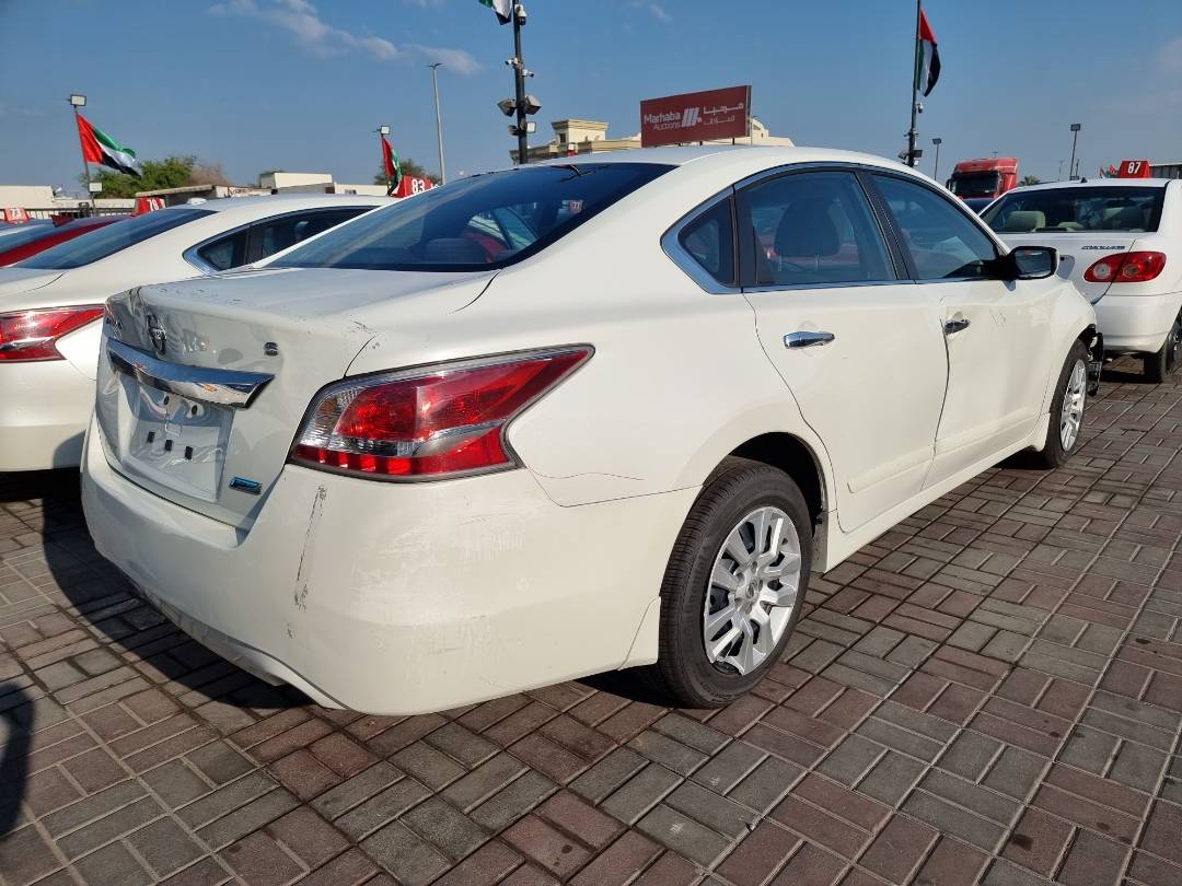 2014 NISSAN ALTIMA — 187728 Miles — Lot 125478 — Ind. 12 - Marhaba Auctions Used Cars - Image 4