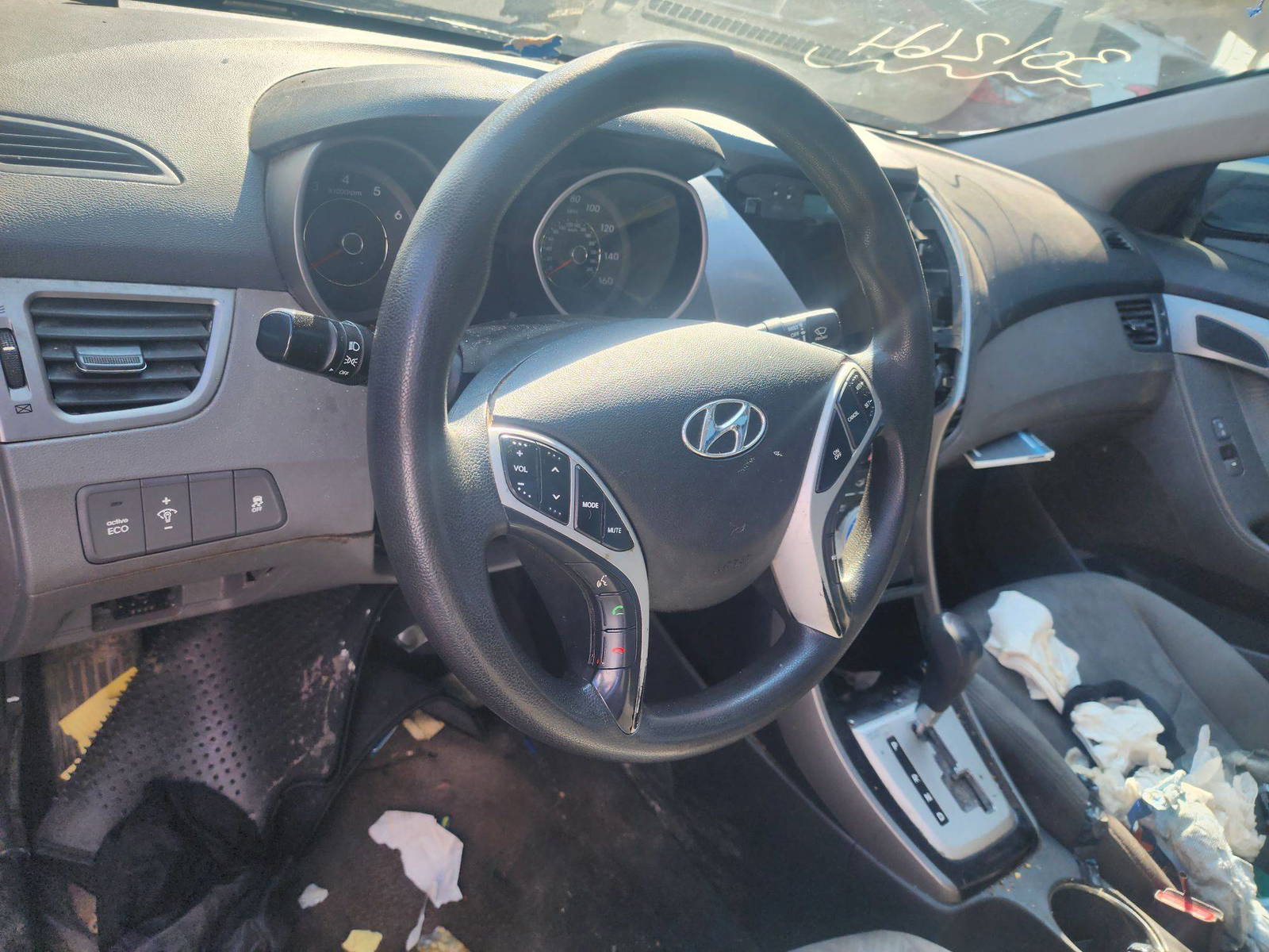2012 HYUNDAI ELANTRA — 173165 Miles — Lot 64429503 - Marhaba Auctions Used Cars - Image 4