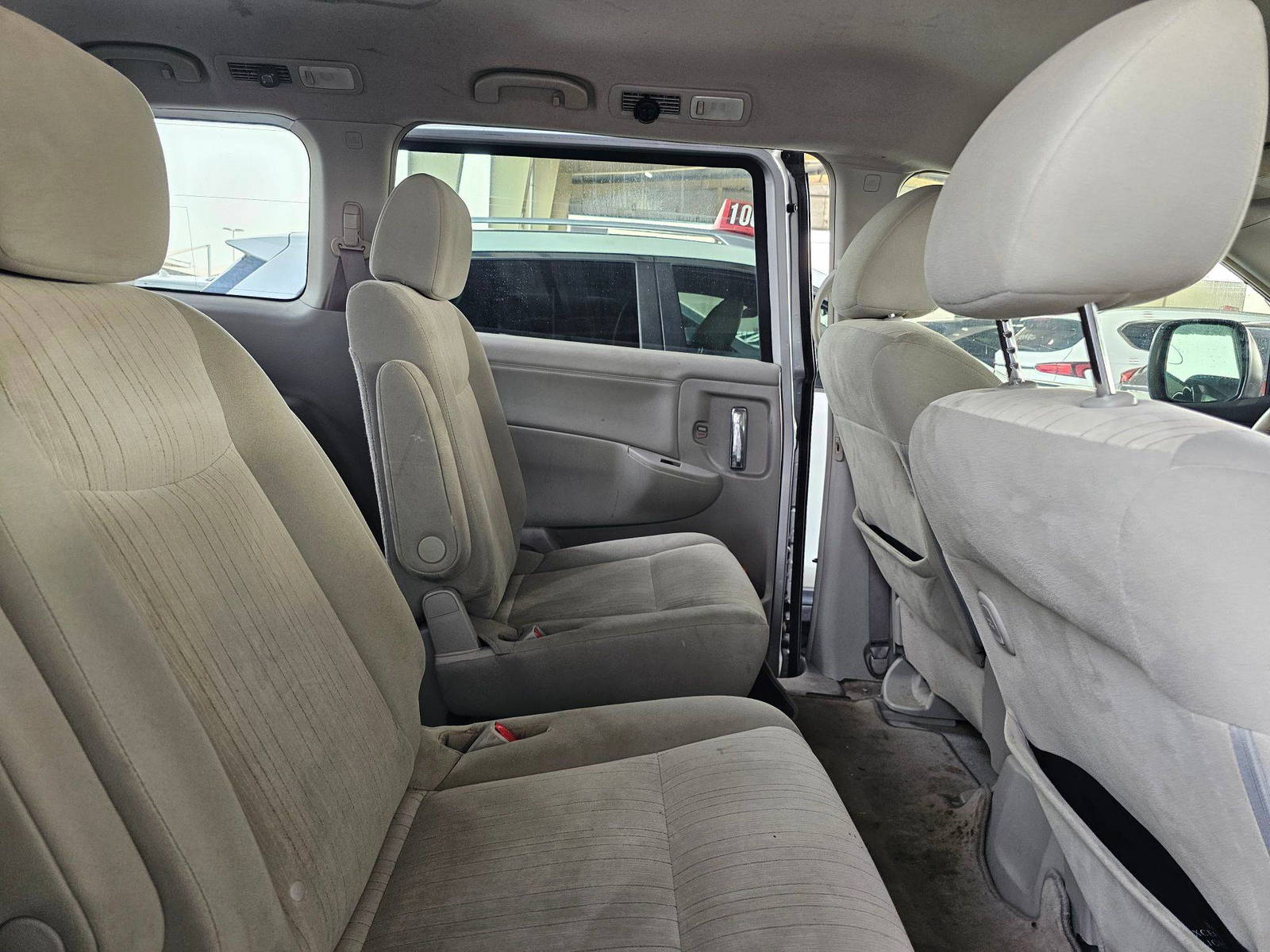 2014 NISSAN QUEST — 205624 Miles — Lot E9100270 — Souq - Marhaba Auctions Used Cars - Image 6