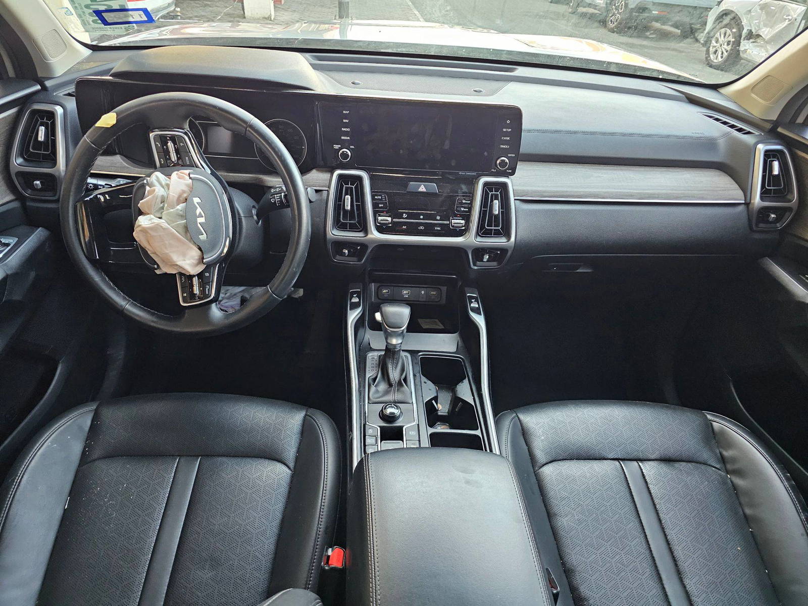 KIA SORENTO 2023 - Marhaba Auction Used Cars - Image 6