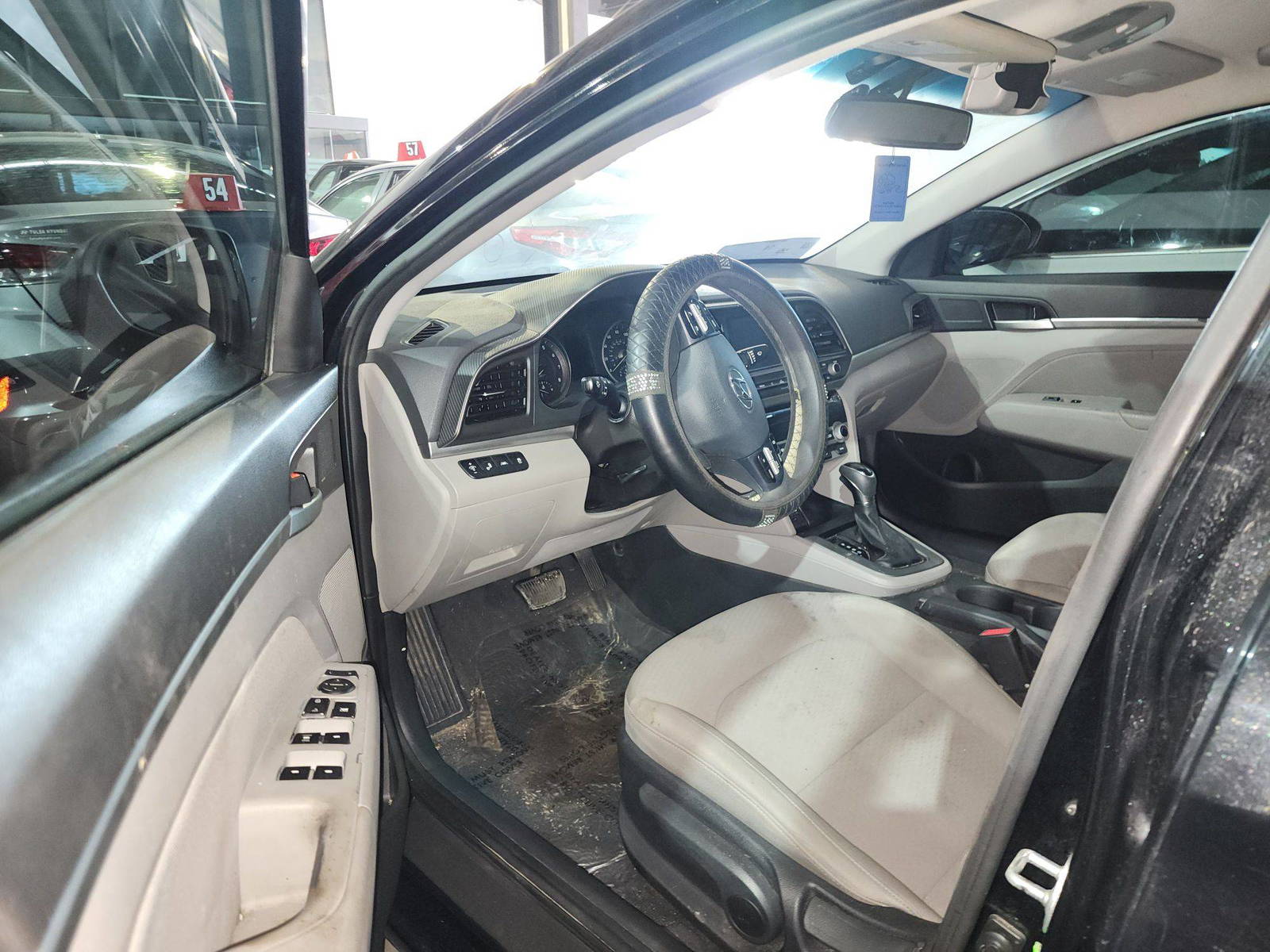 2020 HYUNDAI ELANTRA — 134352 Miles — Lot 1194653 — Al Quoz - Marhaba Auctions Used Cars - Image 9
