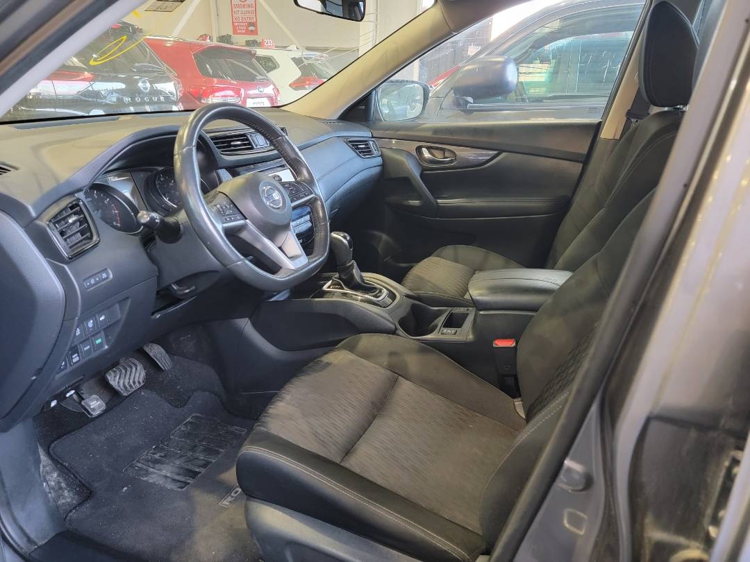 2017 NISSAN ROGUE — 169019 Miles — Lot P586403 — Main - Marhaba Auctions Used Cars - Image 8