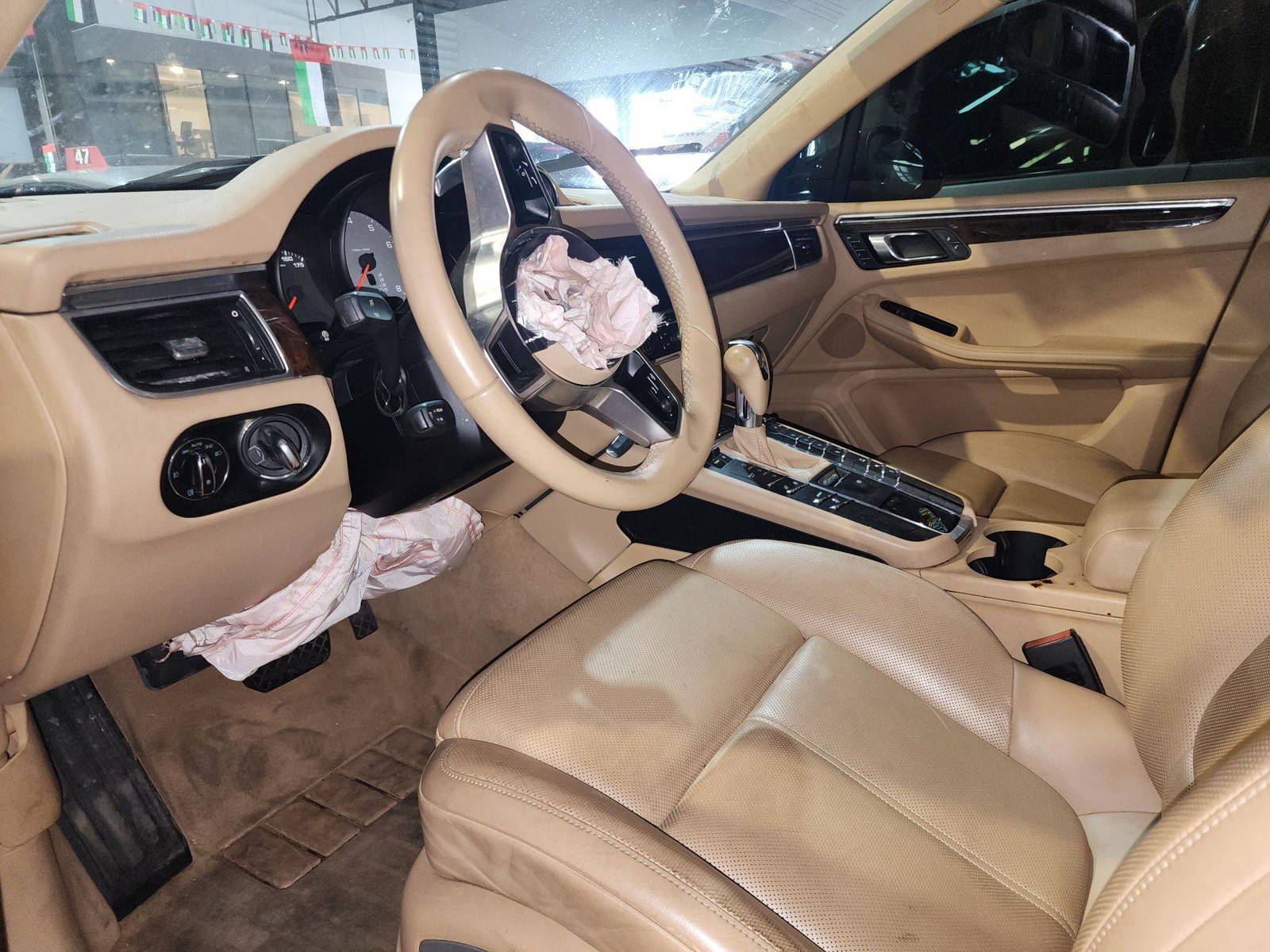 PORSCHE MACAN 2015 - Marhaba Auction Used Cars - Image 8