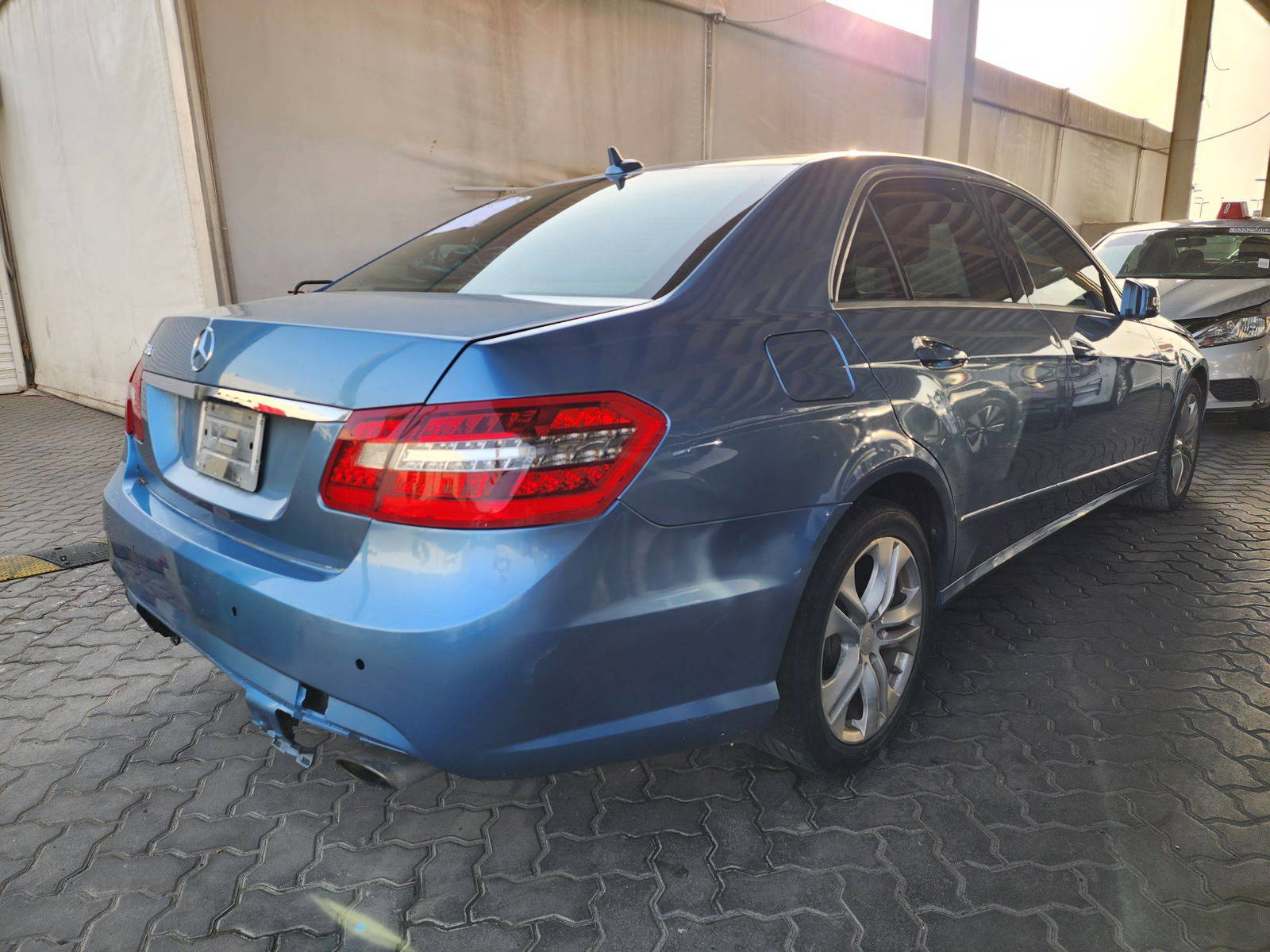 2011 MERCEDES BENZ E 350 — 182601 Miles — Lot 507255 — Souq - Marhaba Auctions Used Cars - Image 3