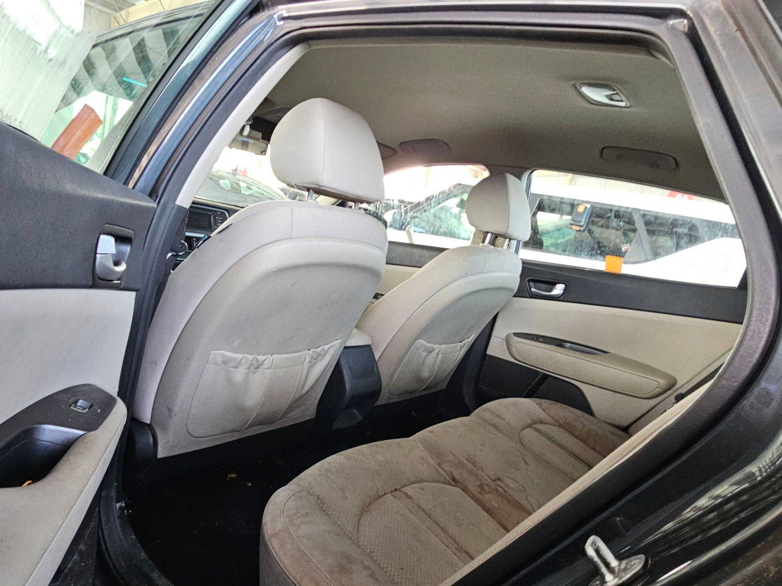 2016 KIA OPTIMA — 156444 Miles — Lot G028066 — Souq - Marhaba Auctions Used Cars - Image 6