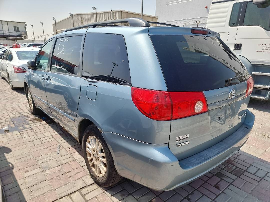 2008 TOYOTA SIENNA — 211578 Miles — Lot 214587 — Main - Marhaba Auctions Used Cars - Image 4