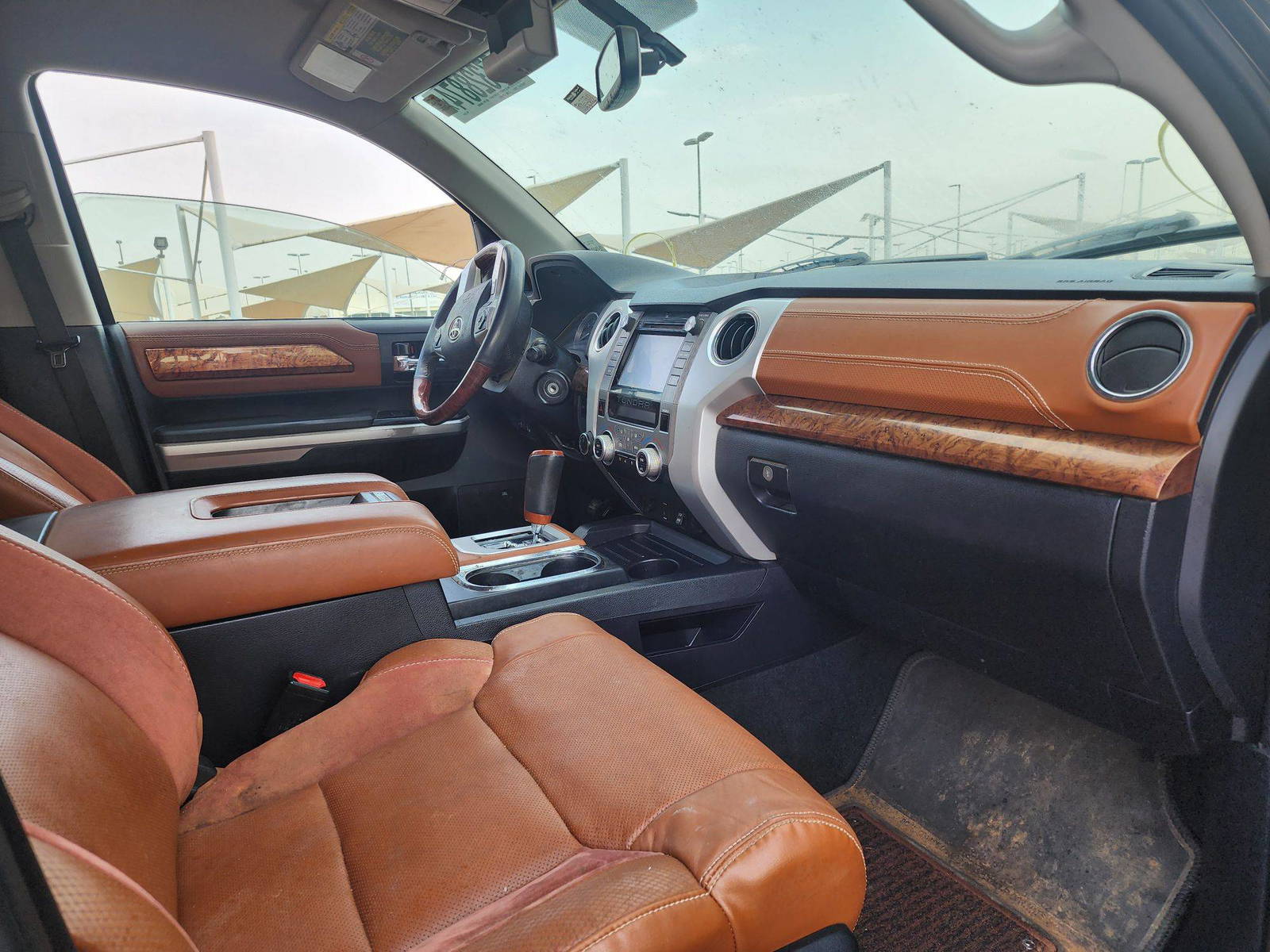 2017 TOYOTA TUNDRA — 155006 Miles — Lot X635193 — Souq - Marhaba Auctions Used Cars - Image 8