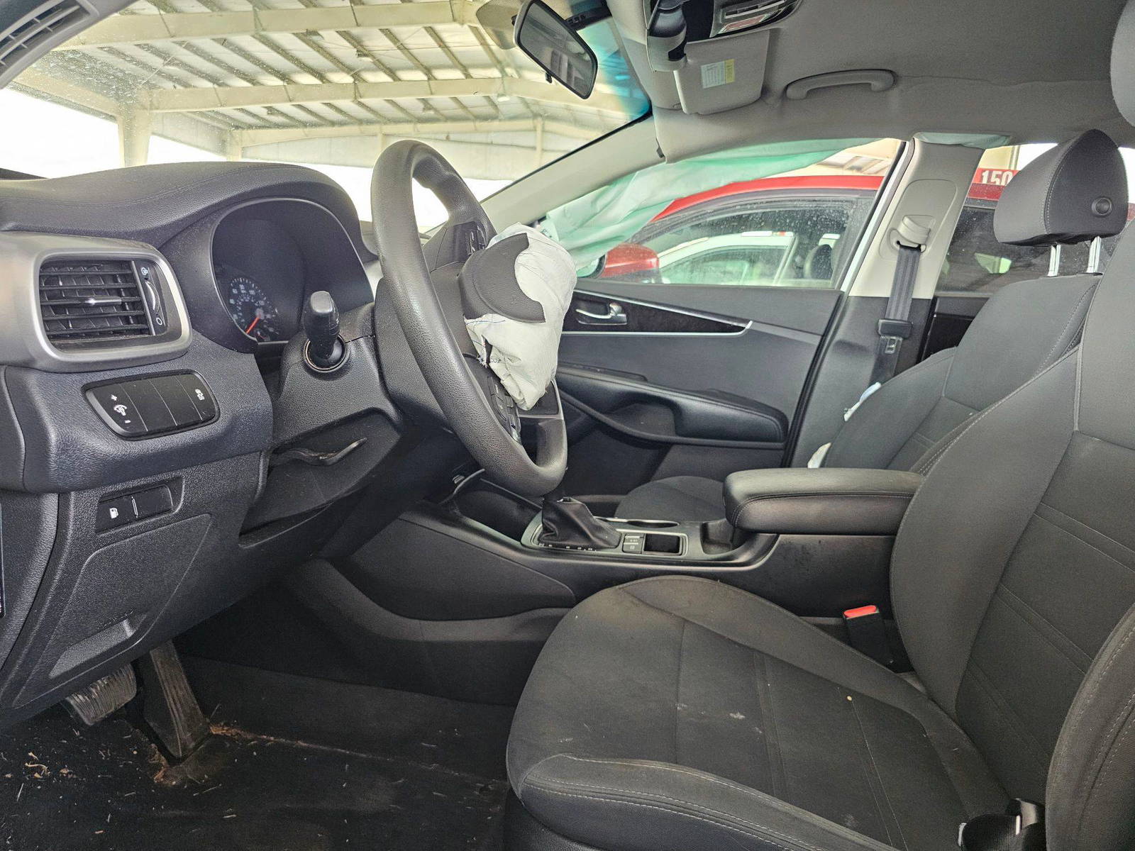 2018 KIA SORENTO — 119362 Miles — Lot 6JG415684 — Souq - Marhaba Auctions Used Cars - Image 8