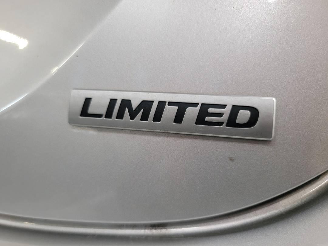 2013 HYUNDAI ELANTRA — 165071 Miles — Lot 62823863 - Marhaba Auctions Used Cars - Image 4