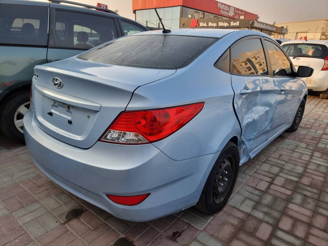 2014 HYUNDAI ACCENT — 180911 Miles — Lot 125487 — Souq - Marhaba Auctions Used Cars - Image 4