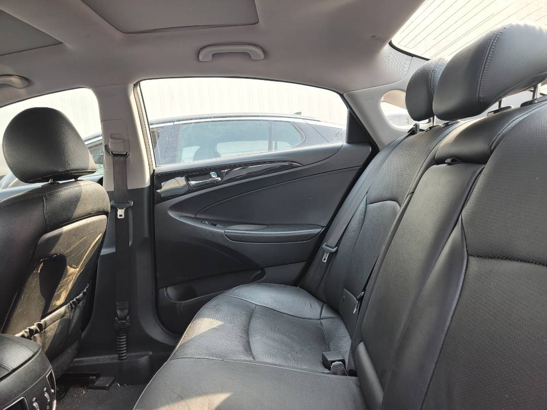 2014 HYUNDAI SONATA — 128928 Miles — Lot H892792 — Main - Marhaba Auctions Used Cars - Image 8