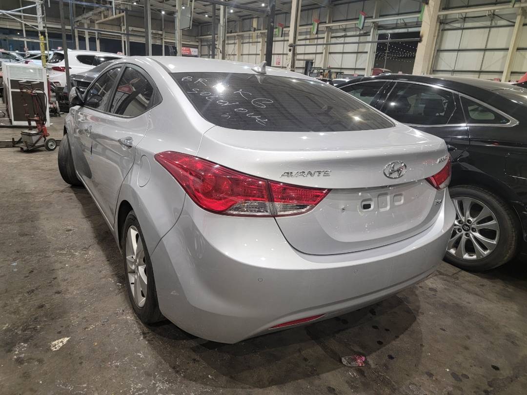 2012 HYUNDAI AVANTE — 252928 KM — Lot BCU298164 — Main - Marhaba Auctions Used Cars - Image 6