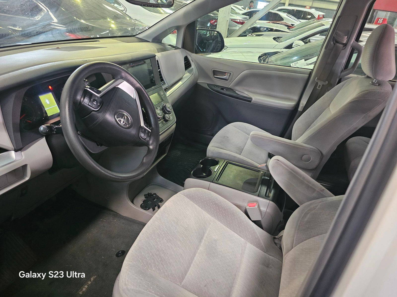 2015 TOYOTA SIENNA — 249403 Miles — Lot 43425270 — Main - Marhaba Auctions Used Cars - Image 8
