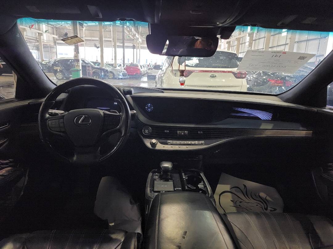 2018 LEXUS LS 500 — 154523 KM — Lot F6J5004676 — Main - Marhaba Auctions Used Cars - Image 8