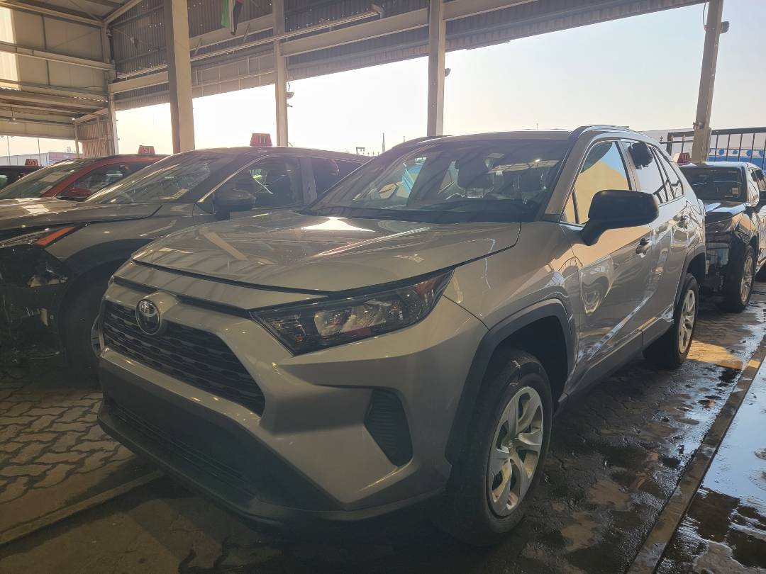 2021 TOYOTA RAV4 — 18000 Miles — Lot C221201 — Main - Marhaba Auctions Used Cars - Image 5