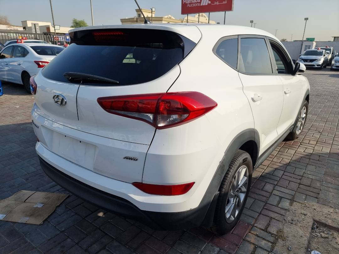 2018 HYUNDAI TUCSON — 144780 Miles — Lot 125487 — Souq - Marhaba Auctions Used Cars - Image 5