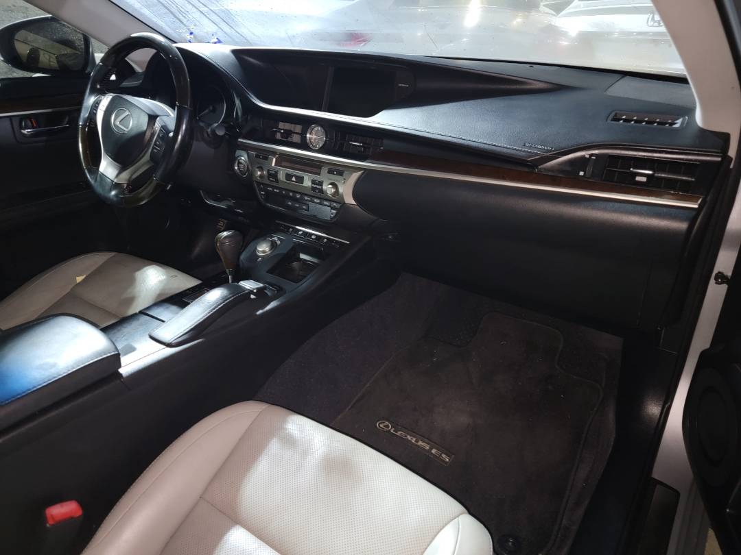 2015 LEXUS ES 350 — 98317 Miles — Lot F2202882 - Marhaba Auctions Used Cars - Image 6