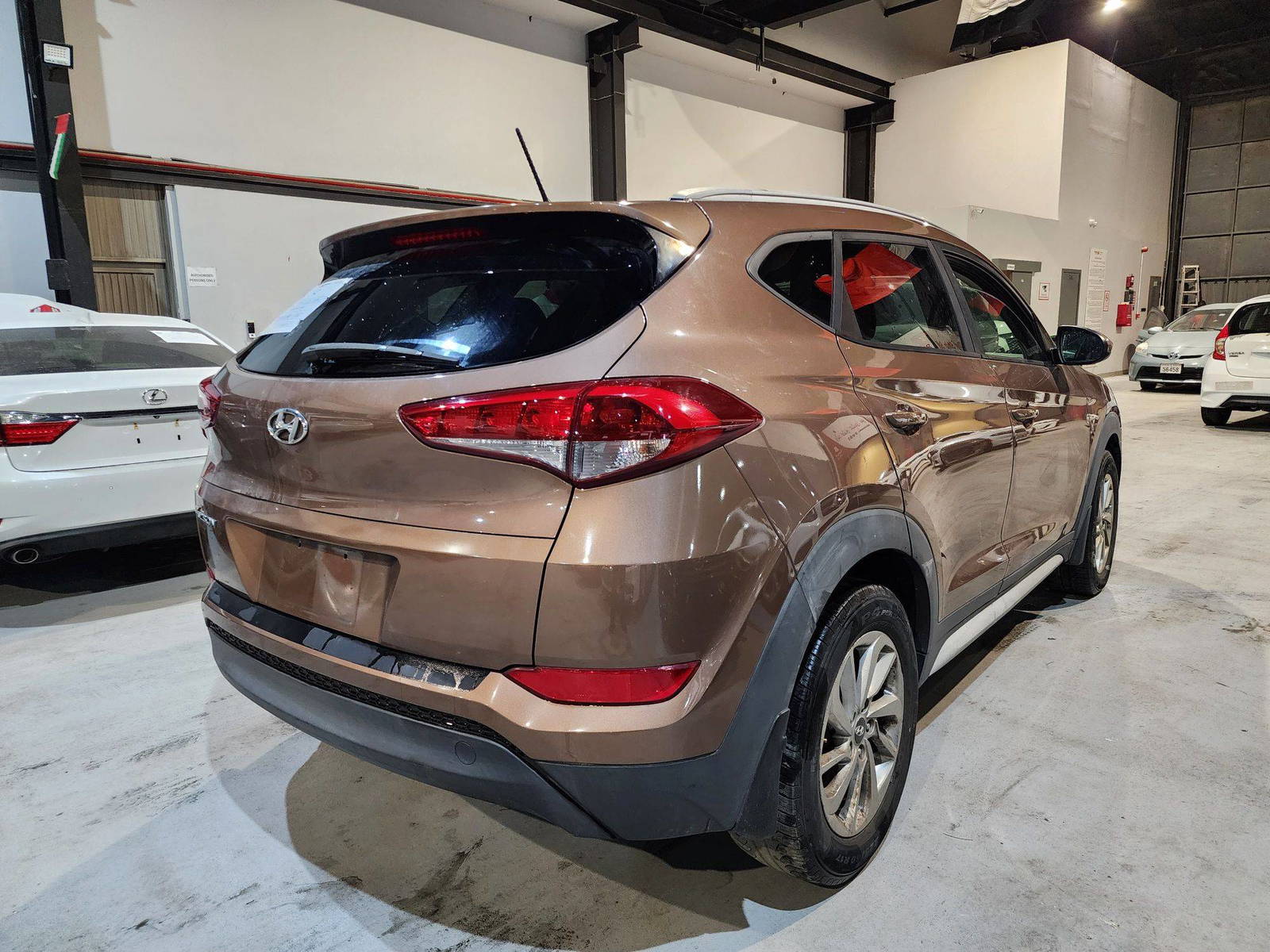 2017 HYUNDAI TUCSON — 118498 Miles — Lot 594699 — Main - Marhaba Auctions Used Cars - Image 6