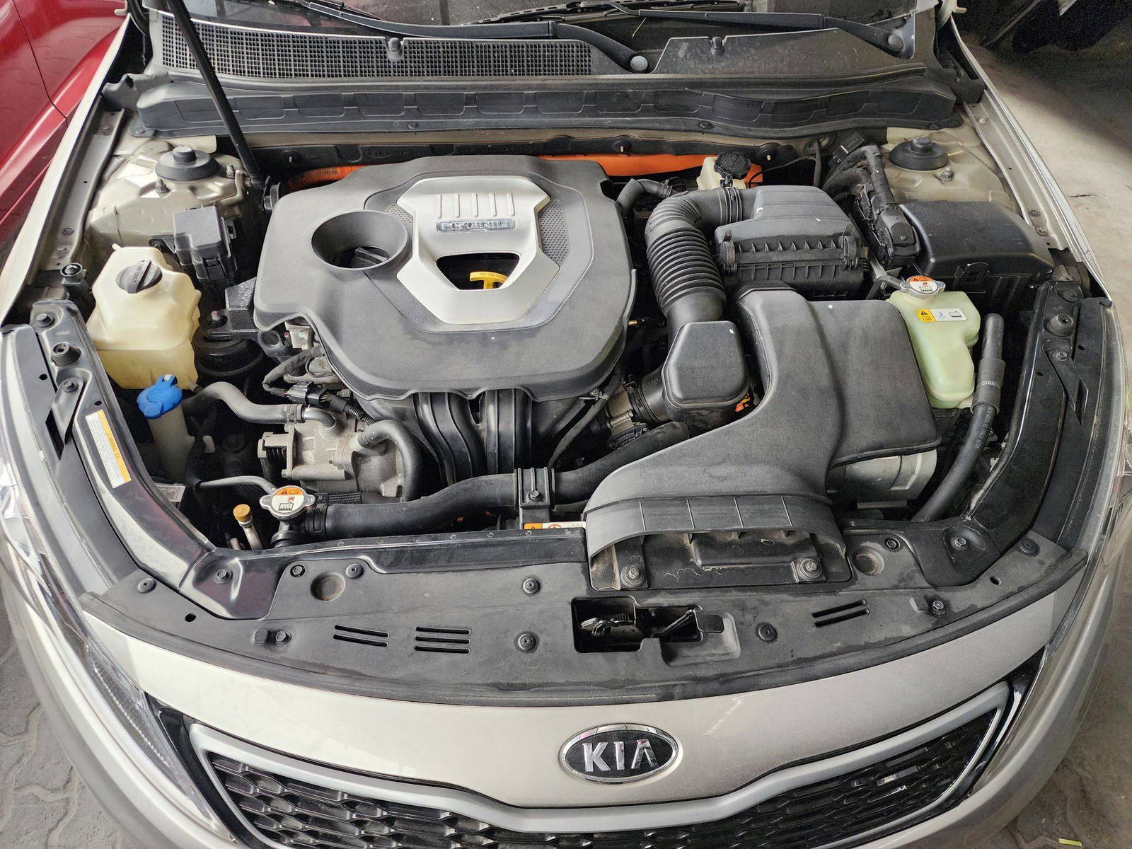 2012 KIA K5 — 231249 KM — Lot 004035 — Souq - Marhaba Auctions Used Cars - Image 13