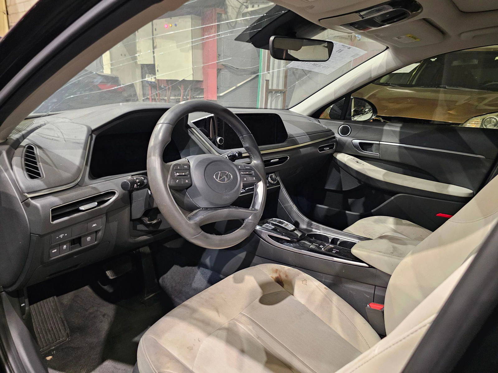 2023 HYUNDAI SONATA — sold — 44503 Miles — Lot PA260096 — Main - Marhaba Auctions Used Cars - Image 7