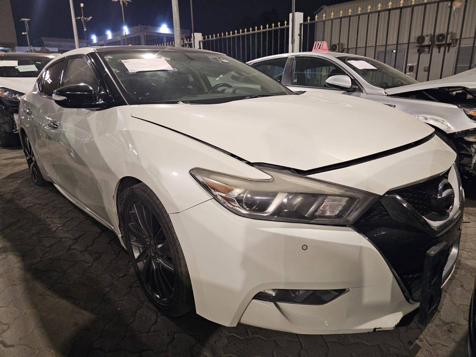 2017 NISSAN MAXIMA — 225208 KM — Lot HC431150 — Main - Marhaba Auctions Used Cars - Image 4