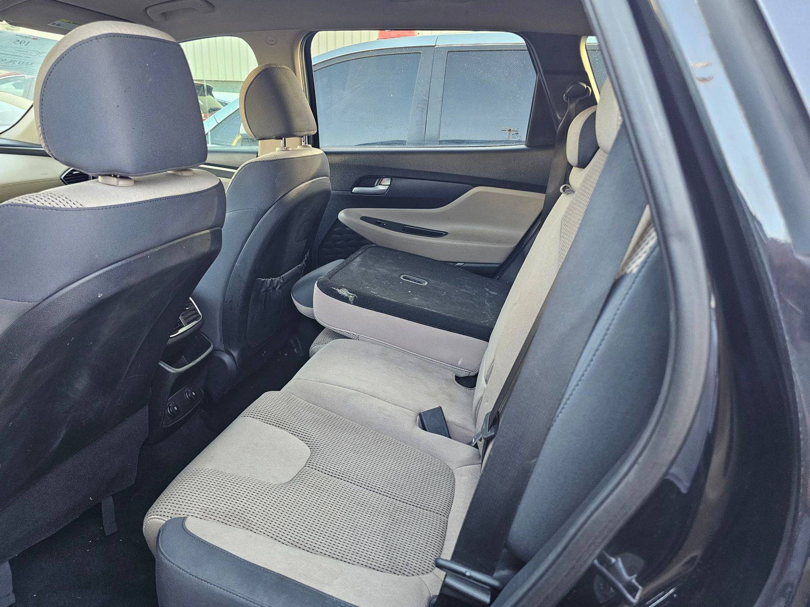 HYUNDAI SANTA FE 2019 - Marhaba Auction Used Cars - Image 9