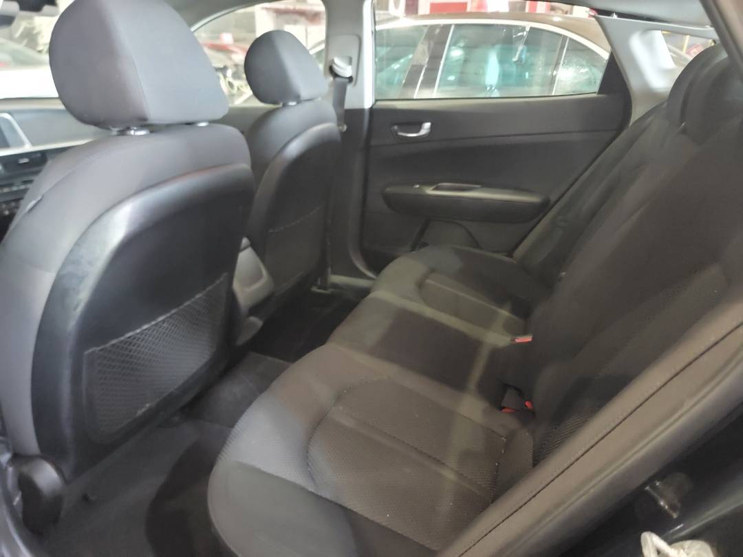 2019 KIA OPTIMA — 62880 Miles — Lot 71246604 — Souq - Marhaba Auctions Used Cars - Image 6