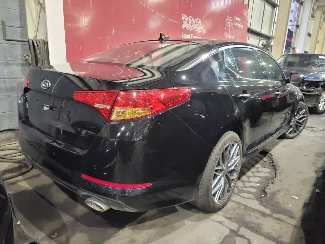 2011 KIA K5 — 112135 KM — Lot 051045 — Main - Marhaba Auctions Used Cars - Image 3