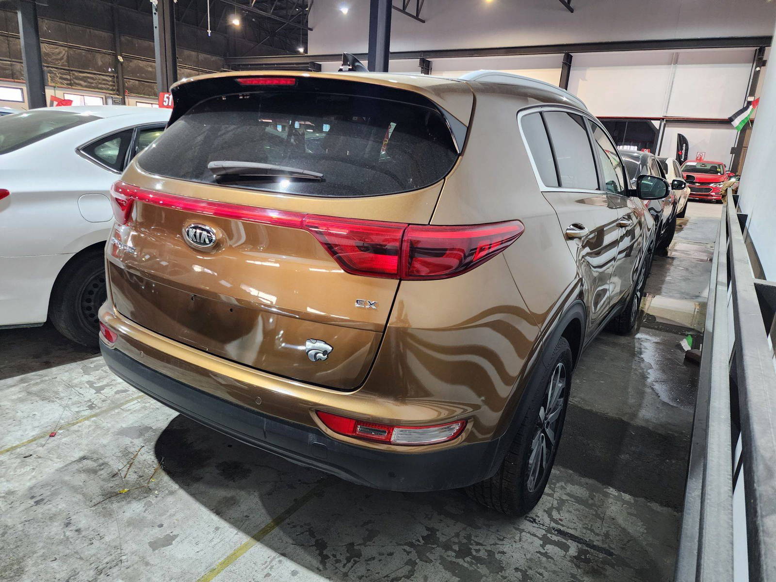 2017 KIA SPORTAGE — 93292 Miles — Lot 40152958 — Al Quoz - Marhaba Auctions Used Cars - Image 4