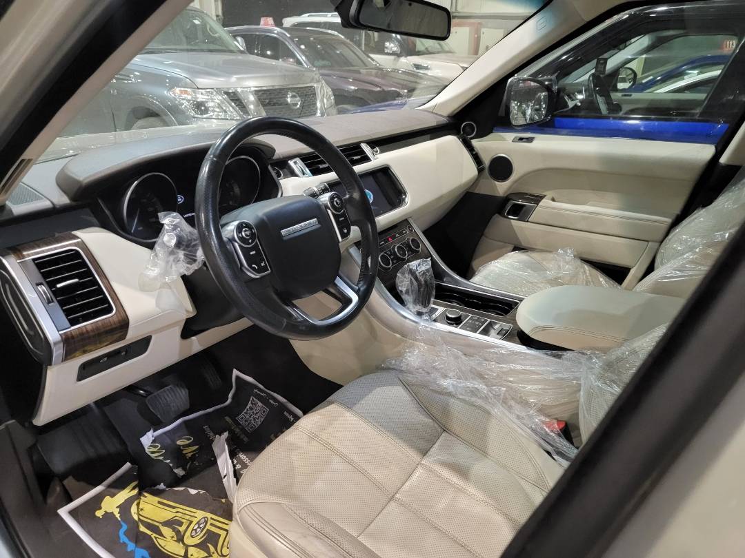 2014 LAND ROVER RANGE ROVER SPORT — 149783 KM — Lot A328151 — Main - Marhaba Auctions Used Cars - Image 8