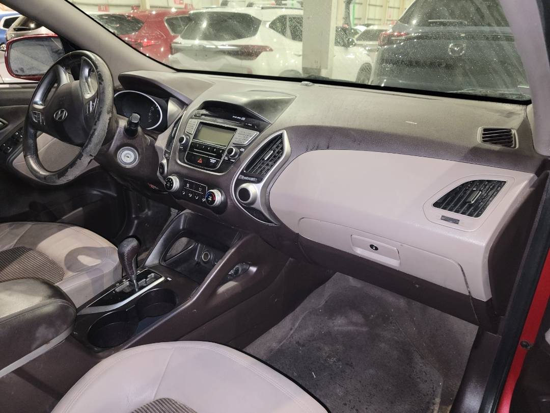 2011 HYUNDAI TUCSON — 108861 Miles — Lot 157791 - Marhaba Auctions Used Cars - Image 6