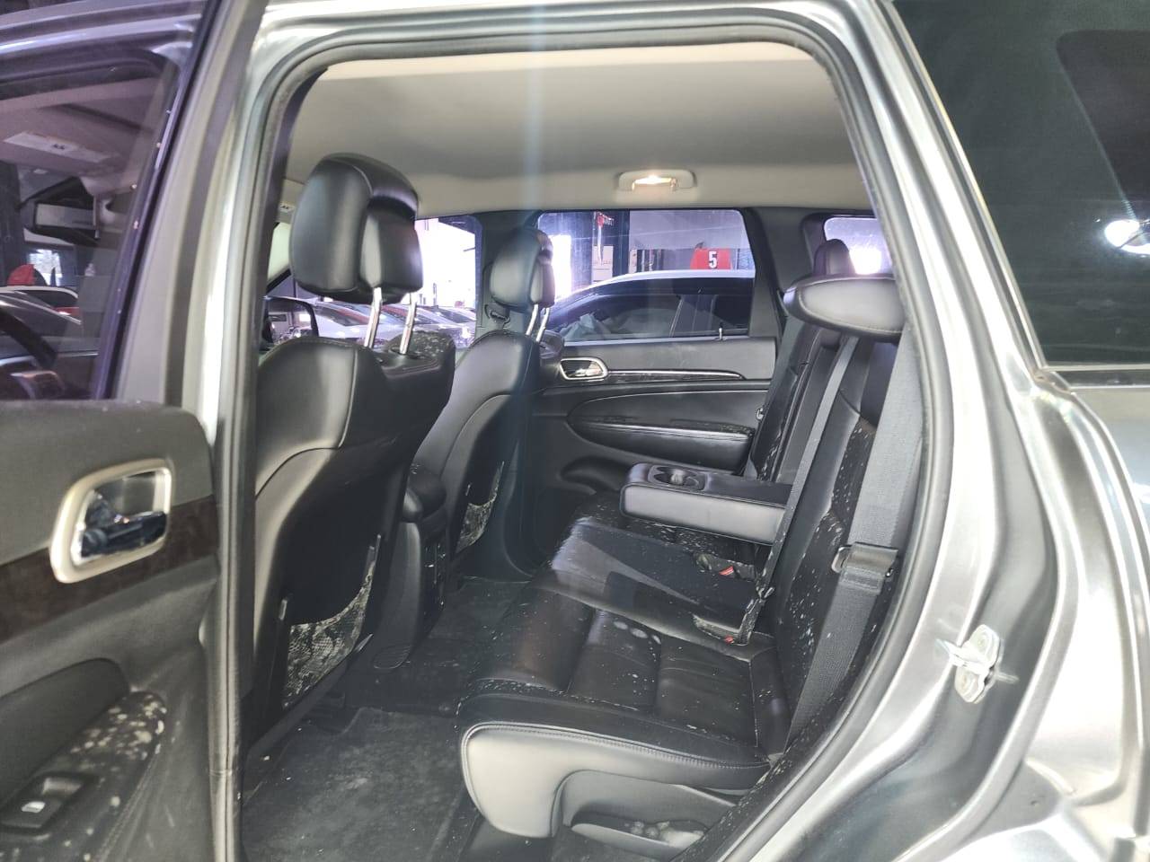 JEEP GRAND CHEROKEE LAREDO 2012 - Marhaba Auction Used Cars - Image 9